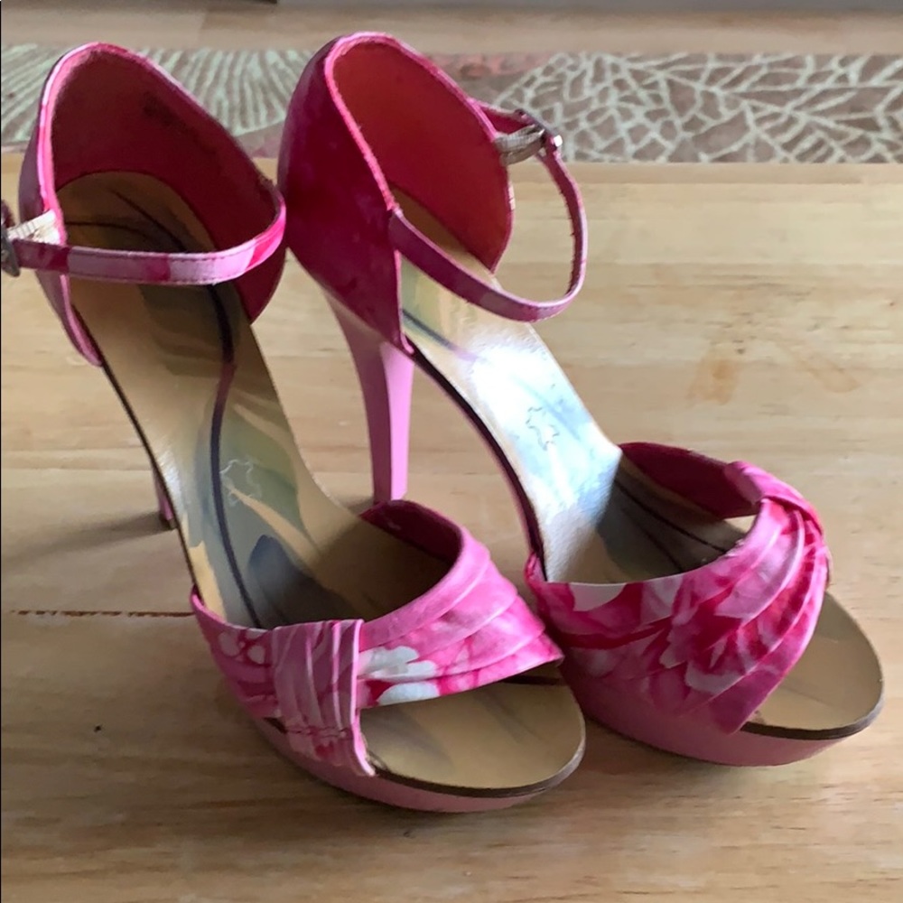Anne Michelle Pink and white floral heels.